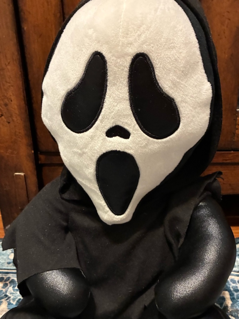 Ghost face plush Toy - Picture 2 of 3